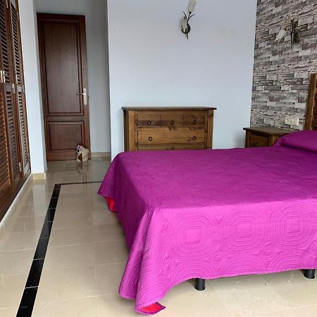Villa Denise Yaiza  Bagian luar foto