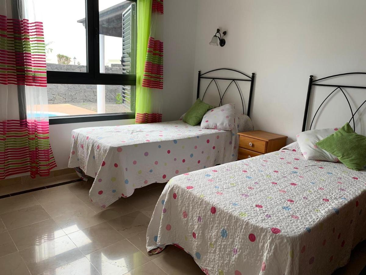 Villa Denise Yaiza  Bagian luar foto