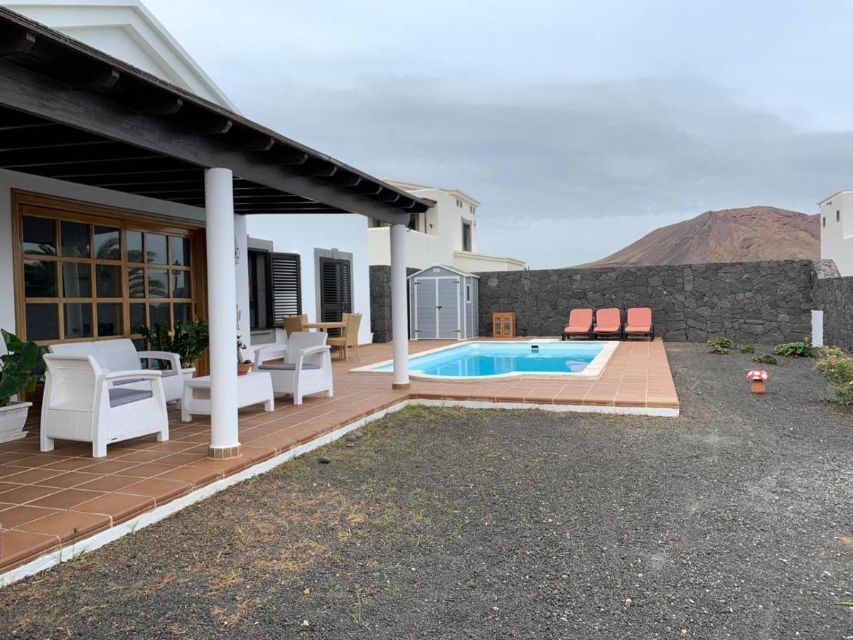 Villa Denise Yaiza  Bagian luar foto
